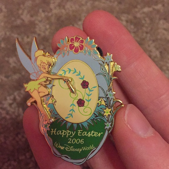 Disney Other - Disney Easter pin 2/$20